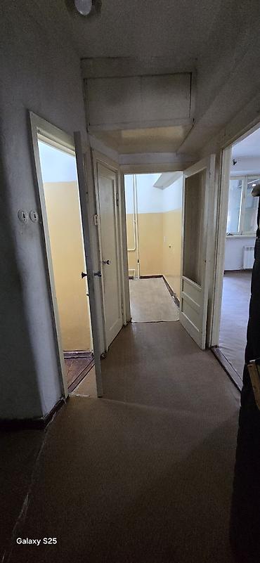 квартира куренкеева: 1 комната, 30 м², Индивидуалка, 2 этаж, Требуется ремонт — 3