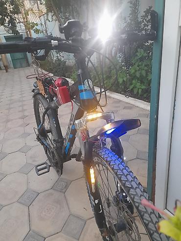 maşın velosiped: Velosiped – şəhər və gecə sürüşləri üçün tam işıqlandırma ilə - Güclü — 10