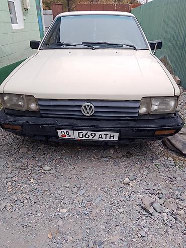 гольы 2: Volkswagen Passat: 1986 г., 1.6 л, Механика, Бензин, Хэтчбэк — 4