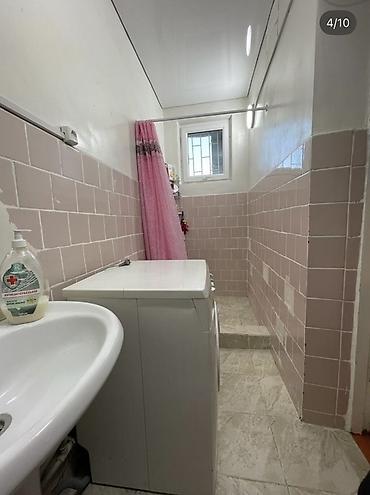 studio apartment: Продается дом с коммерческим помещением (магазин) на ул. Элебаева, 74 — 3
