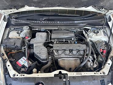 wuling mini ev: Honda Stream: 2002 г., 1.7 л, Автомат, Бензин — 8
