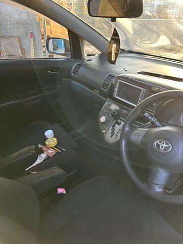 Toyota: Toyota WISH: 2005 г., 2 л, Вариатор, Бензин, Универсал — 7