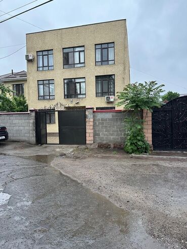 дом аренда: 3 комнаты, 44 м², Индивидуалка, 3 этаж, Евроремонт