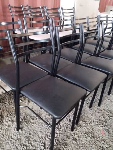 Стулья для кухни: Продаются железные стулья. Цена окончательна Доставка есть Стулья — 6