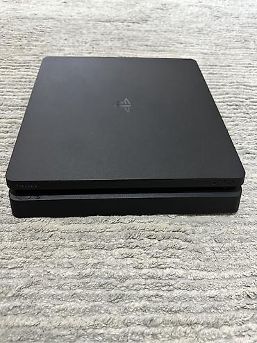плестейшын 3: Игровая консоль Sony PlayStation 4 Slim (чёрная). +2 джойстика и 4 — 2