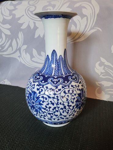 Ostali antikviteti: Vaza nova dinastija Qing car Qianlong 1950g+. Vaza kineska, dinastija — 1