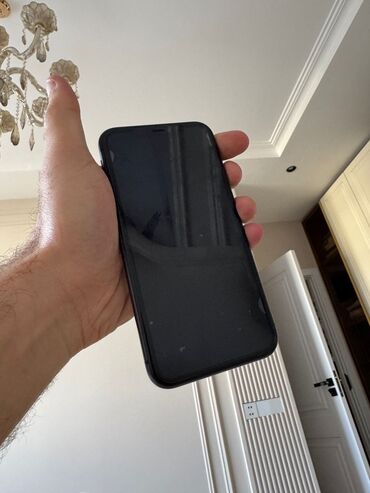 masin ucun bluetooth: IPhone 11, Qara, Face ID