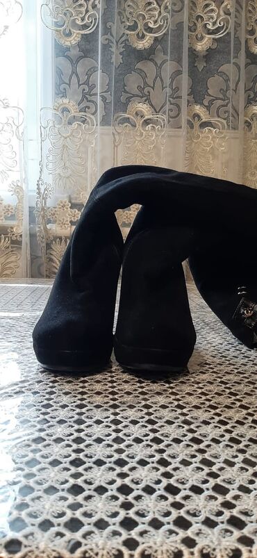 лининг кроссовки женские бишкек цена: Сапоги, 39, цвет - Черный