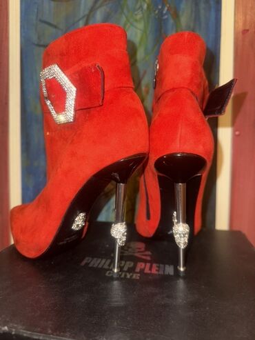 Gležnjače: Gležnjače, 40 — 7