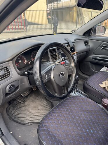 Kia: Kia Rio: 2010 г., 1.6 л, Автомат, Бензин, Седан — 9