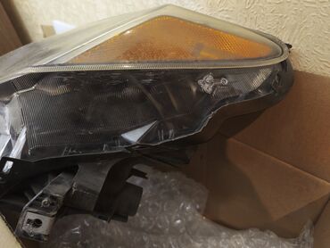 Faralar: Sol, Yaxın və uzaq vuran işıqlar Toyota, 2016 il, Orijinal, ABŞ, İşlənmiş — 5