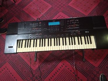 qruşa adam: Roland G-600 professional aranjiman klaviaturası - 61 klavişli — 2