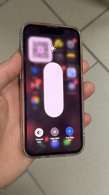 iphone s5: IPhone 13 mini, Б/у, 256 ГБ, Красный, Чехол, 80 % — 2