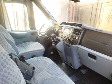 Ford: Ford Transit: 2.2 l | 2010 il 267200 km Van body type — 8