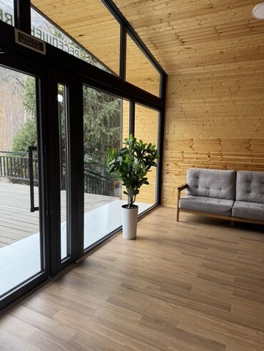 эшик терезе ош: Сдается одна комната с подселением,в самом центре города, рядом с