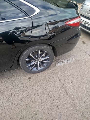 низкопрофильная резина: Куйма Дисктер R 18 Toyota, Комплект, Колдонулган