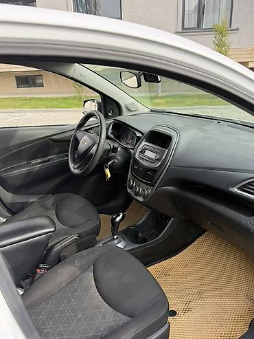 genesis 90: Chevrolet Spark: 2021 г., 1 л, Автомат, Бензин, Хэтчбэк — 6