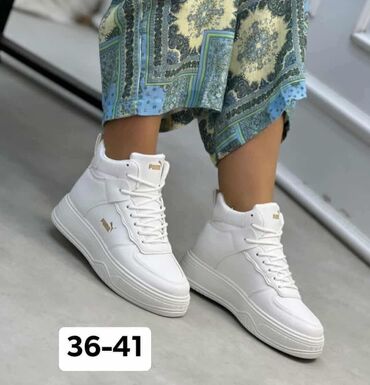 Women's Sneakers and athletic shoes: Patike – sportski modeli - Crno‑bele patike sa debljim đonom i — 5