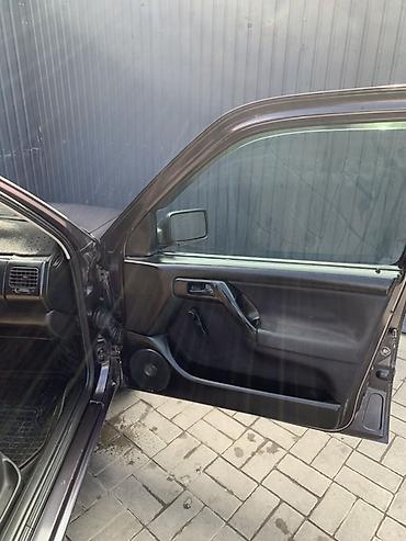 Volkswagen: Volkswagen Golf: 1993 г., 1.8 л, Механика, Бензин, Хэтчбэк — 5