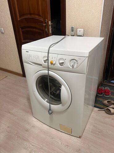 стиральный машина бу: Кир жуучу машина Zanussi, Колдонулган, Автоматтык, Толук өлчөм