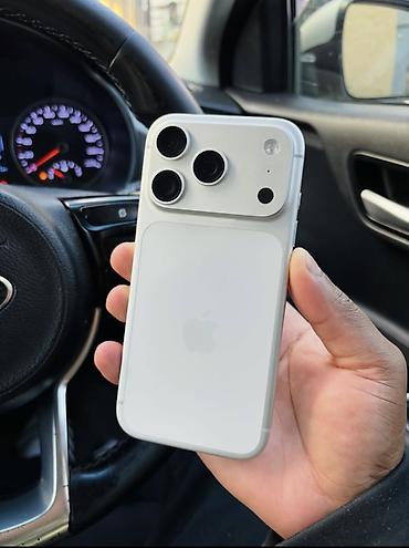 apple studio display: IPhone 14 Pro, Б/у, 256 ГБ, Белый, 100 % — 1