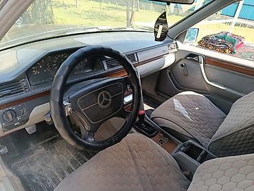 шлем с наушниками: Mercedes-Benz W124: 1993 г., 2.2 л, Механика, Бензин, Универсал — 3