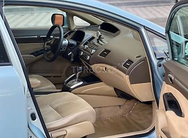 masin kreditle: Honda Civic Hybrid sedan - Kuzov: 4 qapılı sedan, açıq mavi rəng - — 10