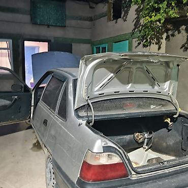 некия: Daewoo Nexia: 2005 г., 1.5 л, Механика, Бензин, Седан — 4