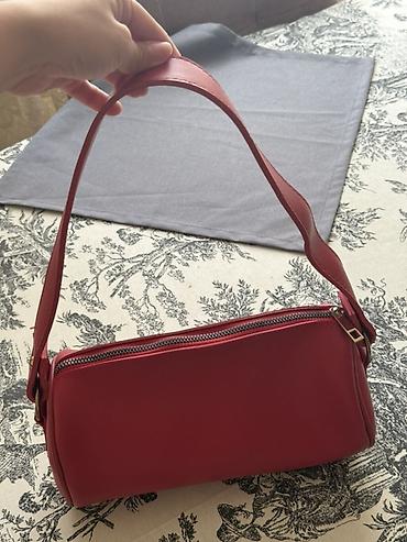 Çantalar: Qırmızı çiyin çantası - Rəng: dərin qırmızı/bordo - Model: kompakt — 1