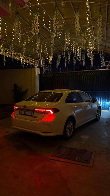 мухобойка бишкек: Toyota Corolla: 2019 г., 1.8 л, Вариатор, Гибрид, Седан — 5