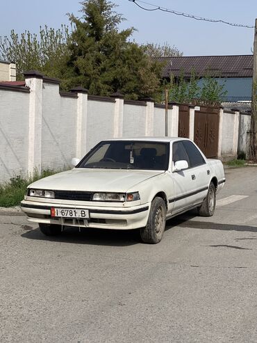 Toyota: Toyota Cresta: 1989 г., 1.8 л, Механика, Бензин, Седан