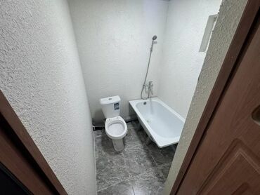 купить дом в ынтымаке: 25 кв. м, 1 бөлмө, Жылуу пол, Брондолгон эшиктер, Забор, тосулган