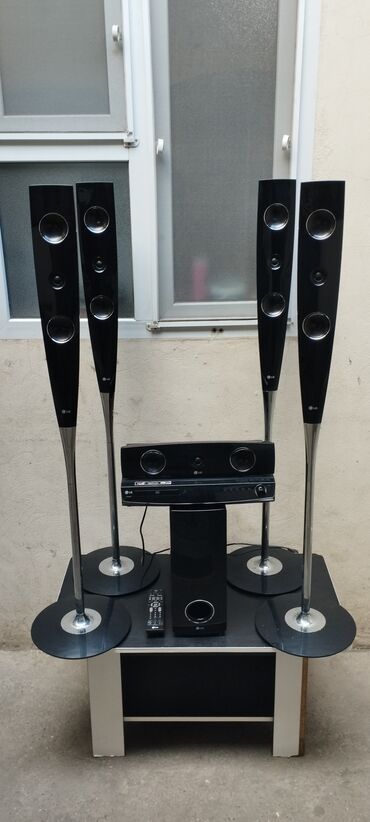 Musiqi mərkəzləri: LG ev kinoteatrı – 5.1 akustik sistem Komplekt: - 4 ədəd hündür — 6