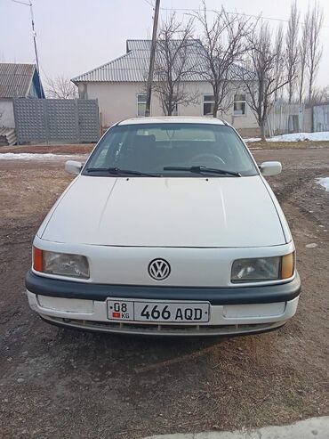 volkswagen cc: Volkswagen Passat: 1993 г., 1.8 л, Механика, Газ, Седан