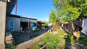 Продажа коттеджей и домов: Дом с двором и хозяйственными постройками - Закрытая территория с — 4