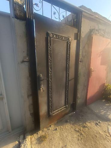 3 otaqlı, 78 kv. m, Təmirsiz