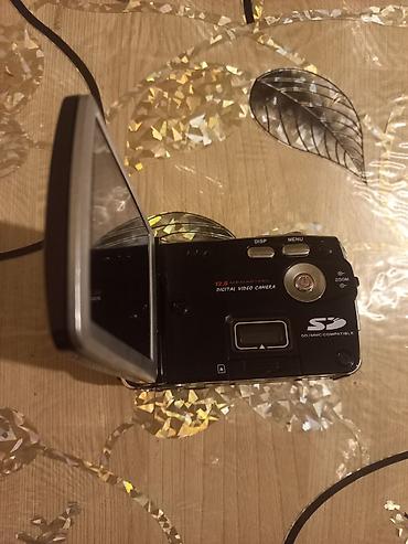 sony linza: Rəqəmsal video kamera - 12.0 megapiksel yazı qabiliyyəti - Döndərilə — 4