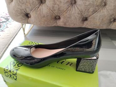 Tuflilər: Tuflilər, Asos, Ölçü: 40.5, rəng - Qara, Yeni — 2