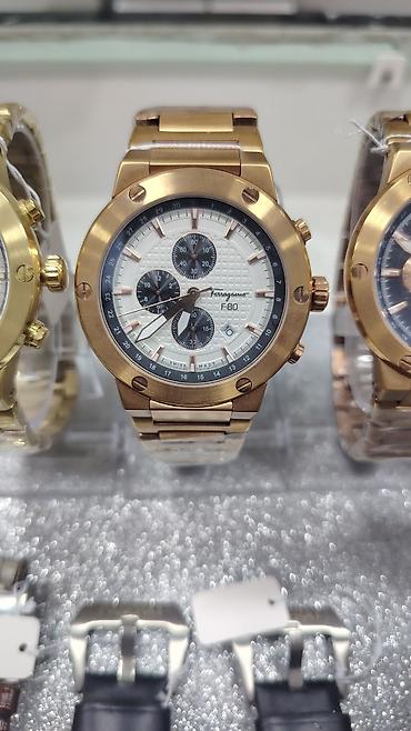 Salvatore Ferragamo F-80 xronoqraf kişi saatları - Korpus və qolbaq