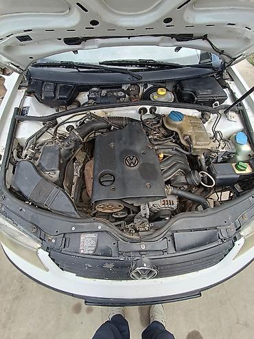 салон машины: Volkswagen Passat Variant: 1999 г., 1.6 л, Механика, Бензин, Универсал — 8