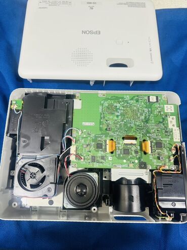 Proyektorlar: İşlənmiş Proyektor Epson, Ödənişli çatdırılma — 121