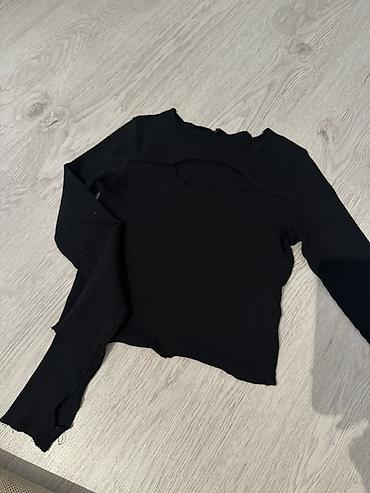 Dəstlər, kostyumlar: Bluzların her biri yeni kimidir 1 2 defe geyinilib her birini olduqca — 2