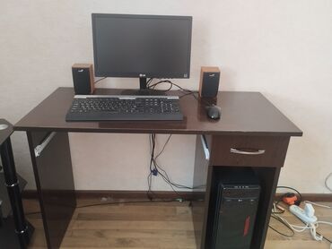 pc kompüter: Pc(her sey daxil)+masa Sistem bloku: Motherboard:AsRock