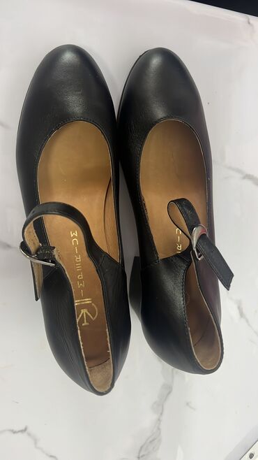 обувь женская бу: Туфли 36, цвет - Черный