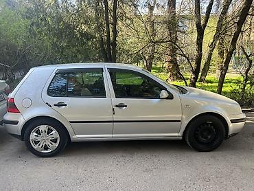 авто вариянт: Volkswagen Golf: 2001 г., 1.6 л, Автомат, Бензин, Хэтчбэк — 2