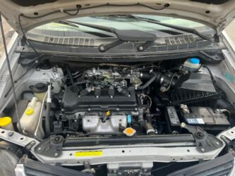 Nissan: Nissan Almera Tino: 2002 г., 1.8 л, Механика, Бензин — 9