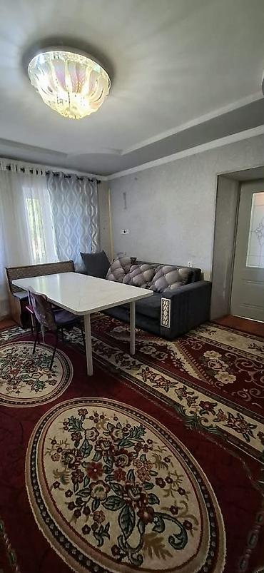 каретный двор: Продаётся жилой дом в городе Каракол (пристань)есть хоз постройки — 4