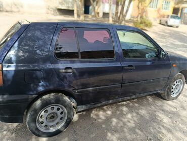 молдинги на пассат: Volkswagen Golf: 1993 г., 1.6 л, Механика, Бензин, Хетчбек