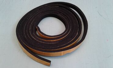 özü yapışan panel: Türkiyə istehsalı olan bir tərəfi yapışan qalın lent satılır. Uzunluğu