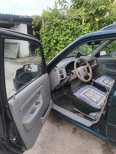 led свет: Mazda Demio: 2001 г., 1.3 л, Механика, Бензин, Хэтчбэк — 4